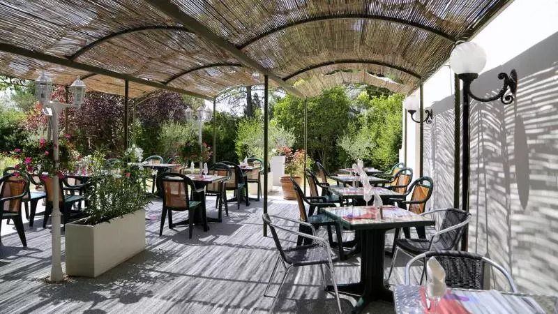 ホテル Campanile Aix En Provence Ouest  Jas De Bouffan