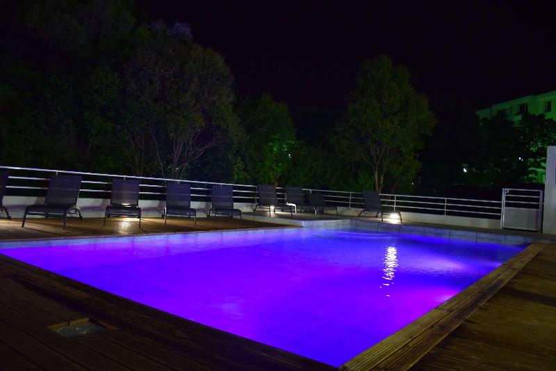 هتل Campanile Aix En Provence Ouest Jas De Bouffan