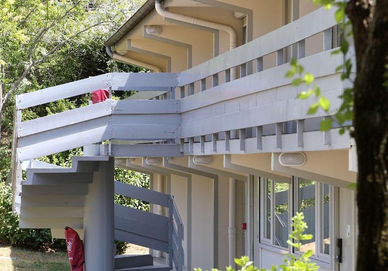 هتل Campanile Aix En Provence Ouest Jas De Bouffan