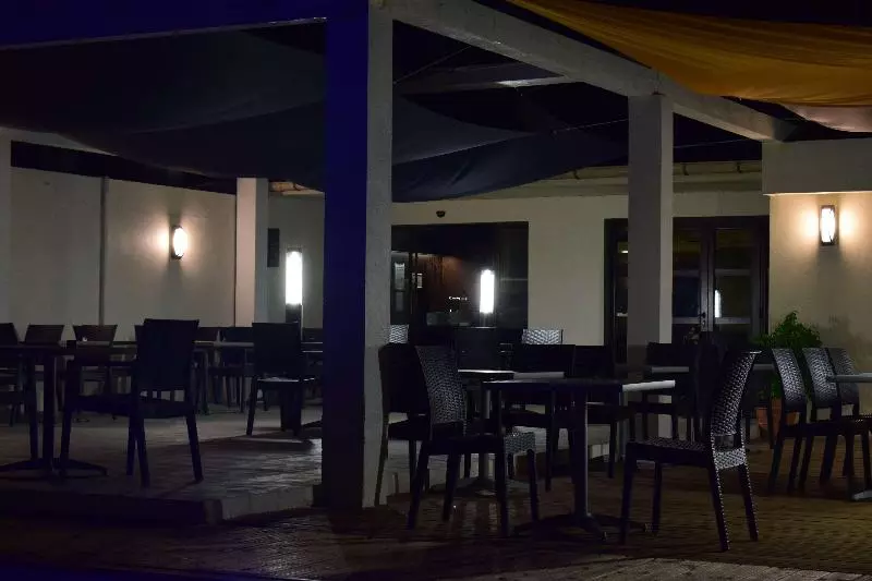 ホテル Campanile Aix En Provence Ouest  Jas De Bouffan