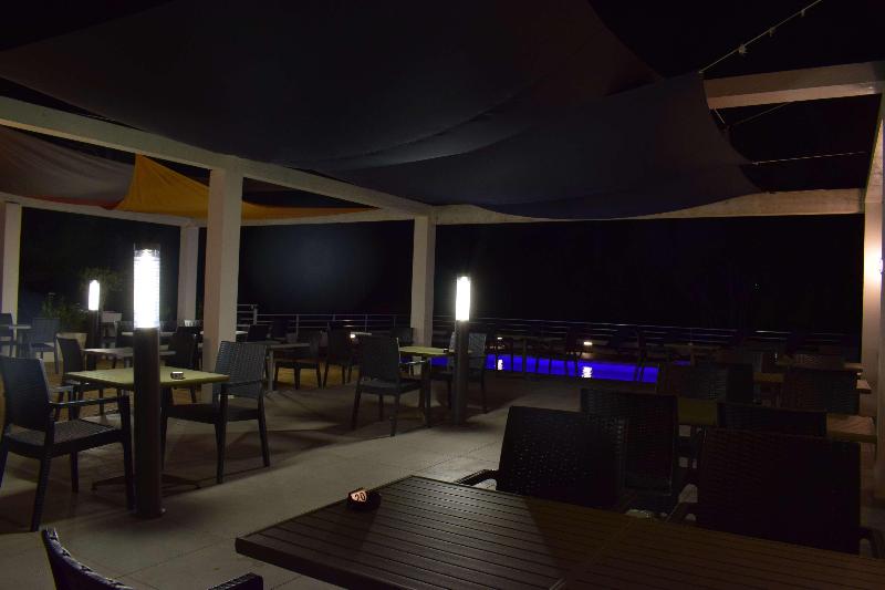 هتل Campanile Aix En Provence Ouest Jas De Bouffan