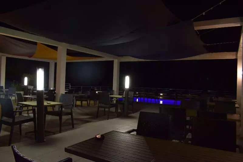 ホテル Campanile Aix En Provence Ouest  Jas De Bouffan