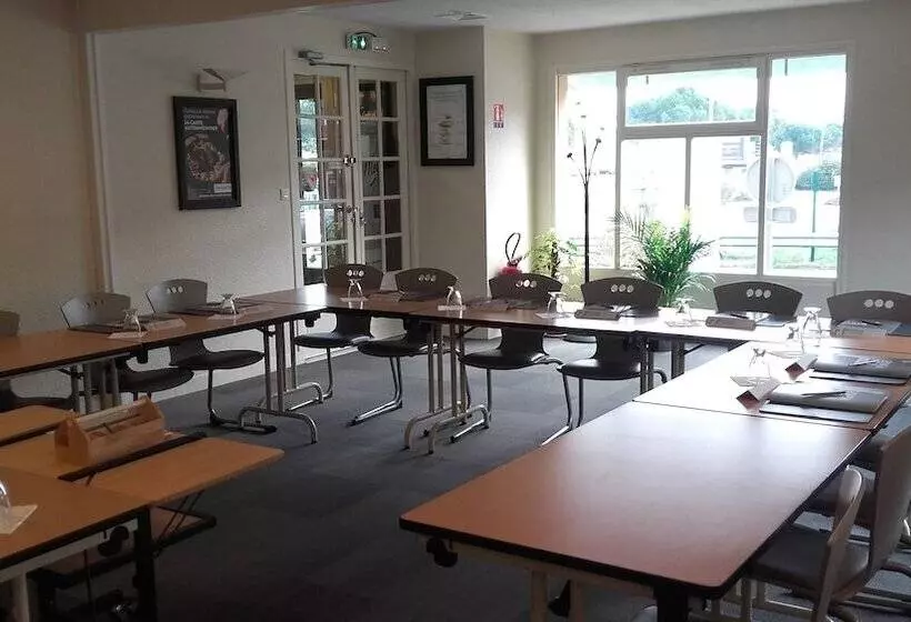 Отель Campanile Bordeaux Ouest Le Bouscat