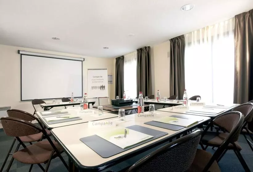 فندق Campanile Brest   Gouesnou Aeroport