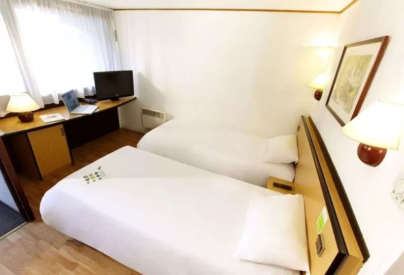 酒店 Campanile Moulins  Avermes