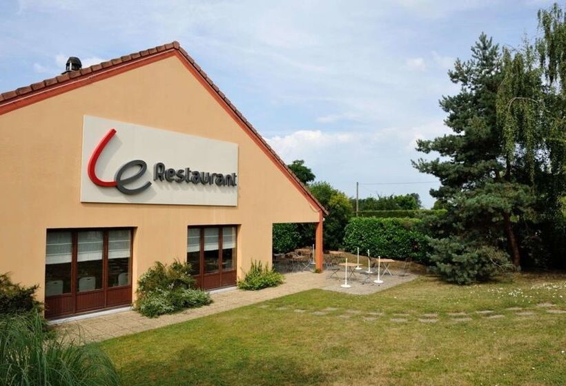 فندق Campanile Moulins  Avermes