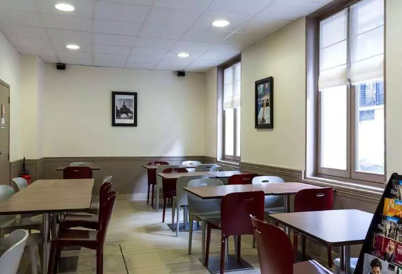 ホテル Campanile Paris 15 Tour Eiffel