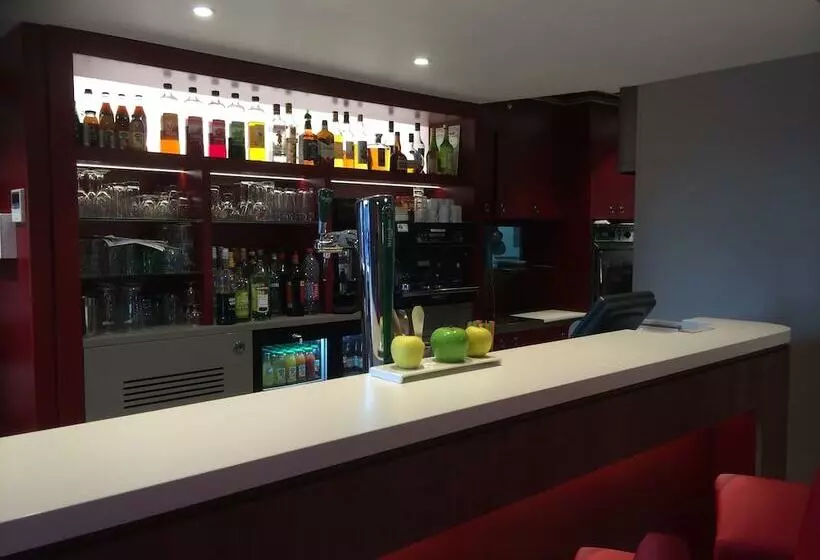 هتل Campanile Reims Sud  Bezannes