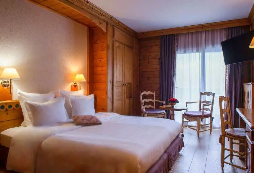 호텔 Chalethôtel La Marmotte, La Tapiaz & Spa, The Originals Relais