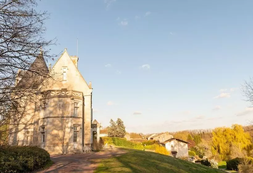 ホテル The Originals Château De Perigny