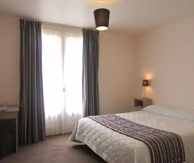 ホテル The Originals Château De Perigny