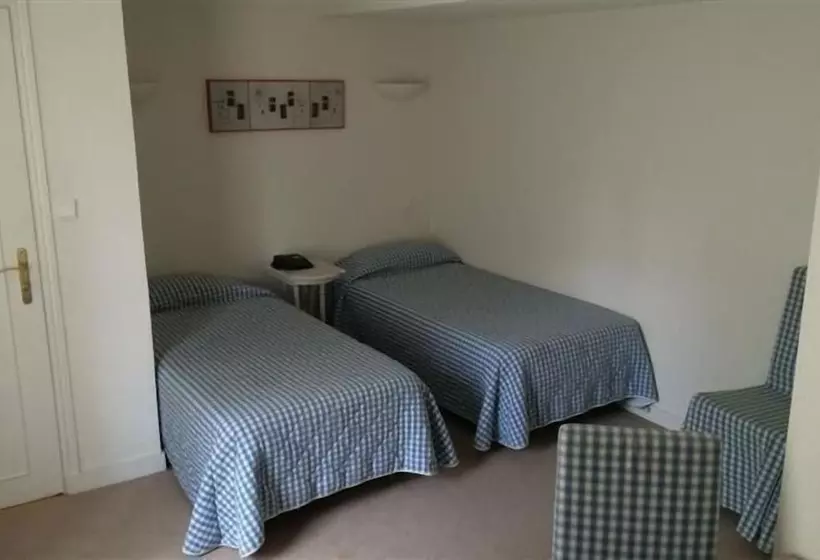 ホテル The Originals Château De Perigny