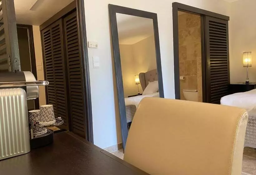 ホテル Domaine De La Reynaude