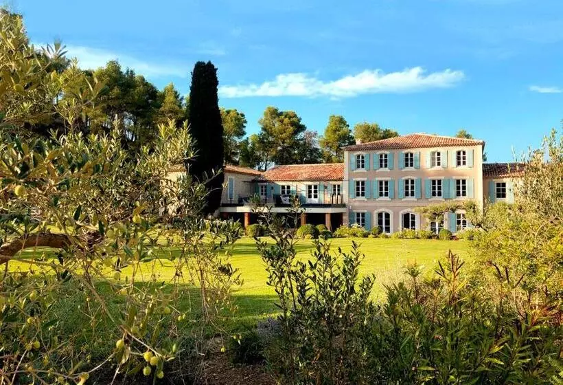 Hotel Domaine De Valmouriane