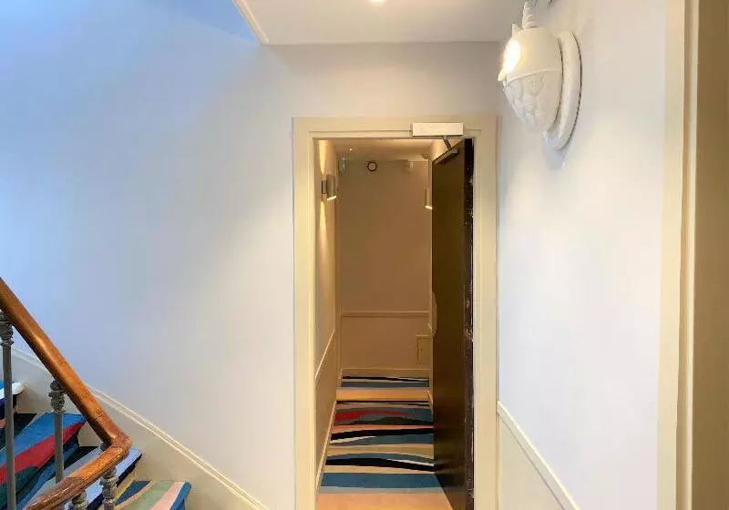 هتل Hôtel Edouard 6 By Malone