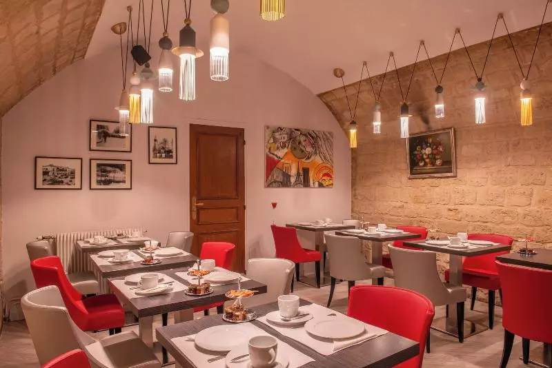 هتل Hôtel Edouard 6 By Malone