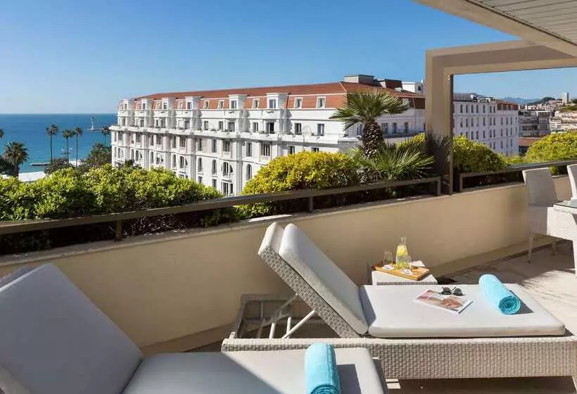 בית מלון כפרי Hôtel Barrière Le Gray D Albion