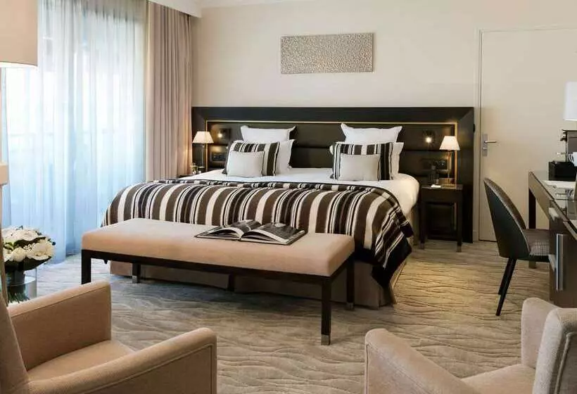 בית מלון כפרי Hôtel Barrière Le Gray D Albion