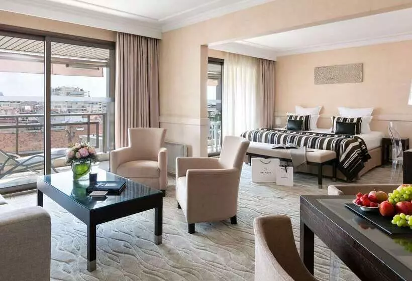 בית מלון כפרי Hôtel Barrière Le Gray D Albion