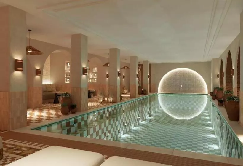 ホテル Grand Coeur Latin