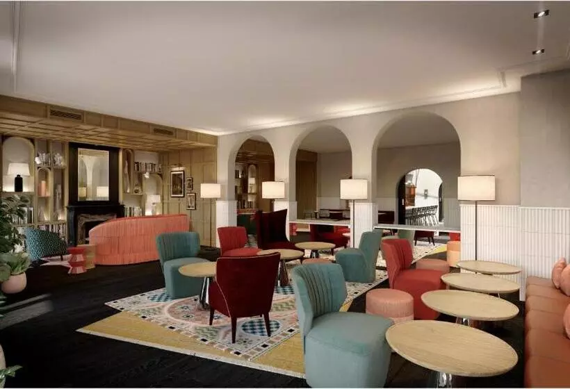 ホテル Grand Coeur Latin