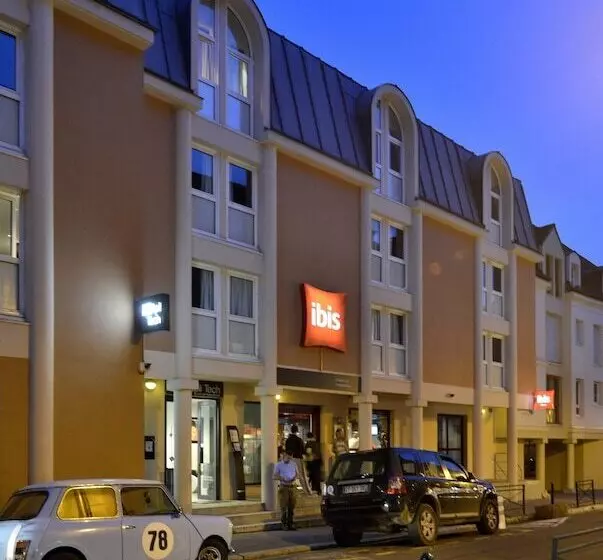 هتل Ibis Château De Fontainebleau