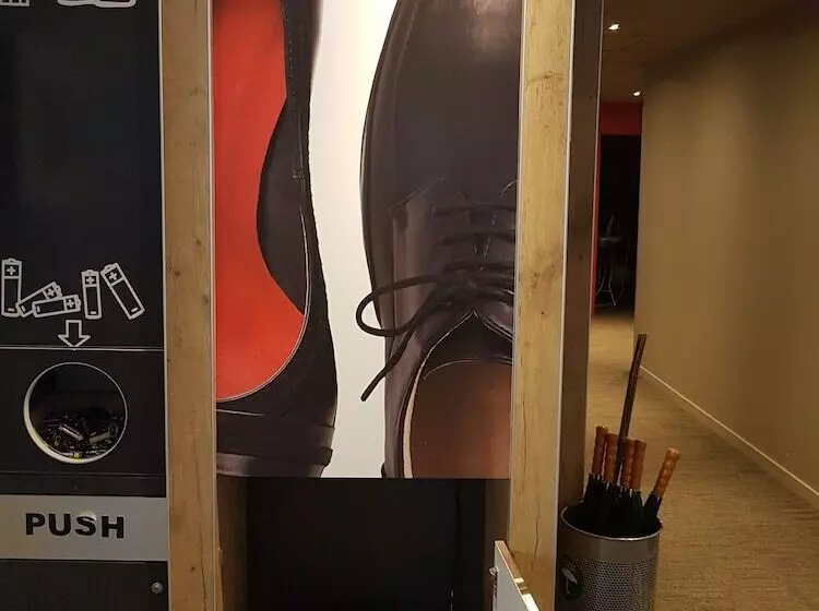 هتل Ibis Château De Fontainebleau