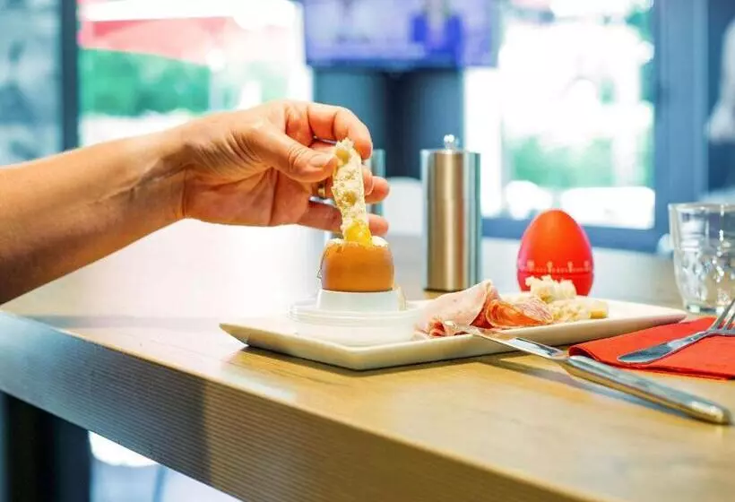 ホテル Ibis Mulhouse Centre Filature