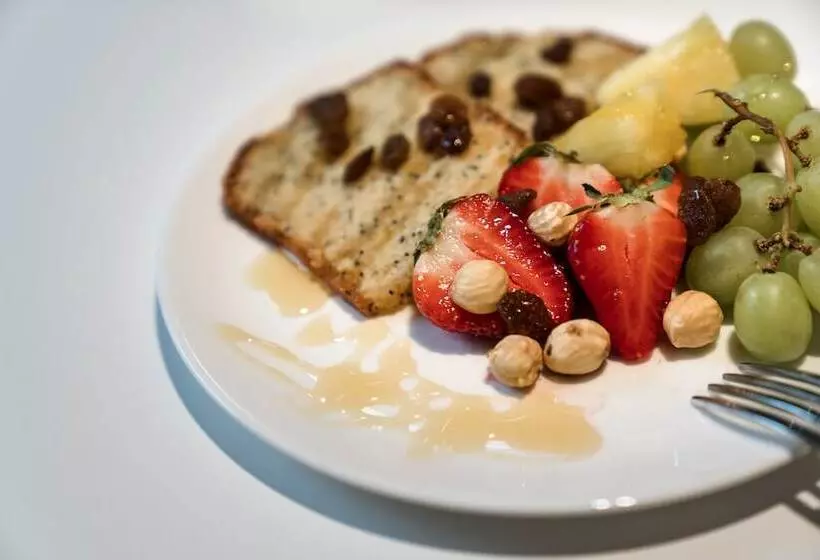 هتل Ibis Nantes Centre Gare Sud