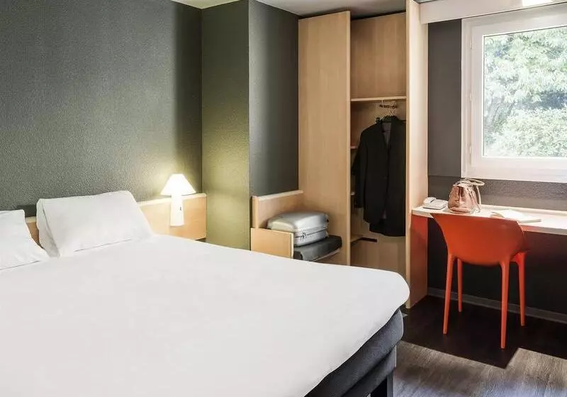 هتل Ibis Rennes Cesson