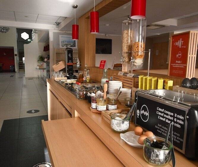 فندق Ibis Saintes