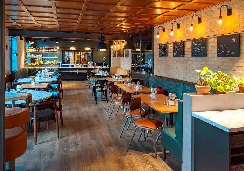 فندق Ibis Saintomer Centre