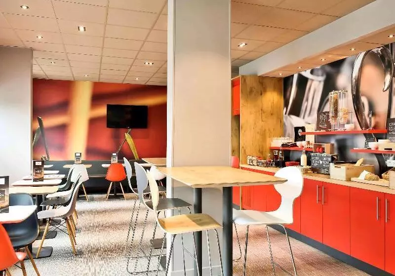 Hotel Ibis Saintquentin Basilique