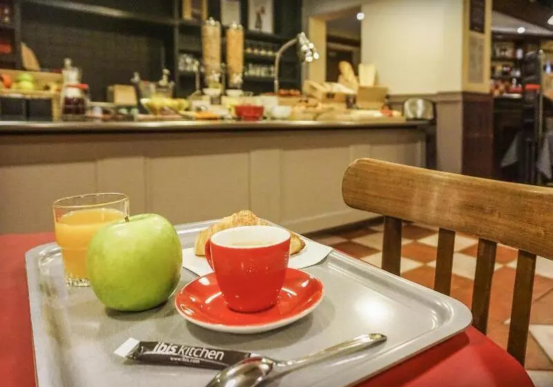 فندق Ibis Tours Sud