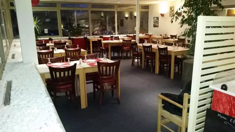 Отель Inn Design Moutiers