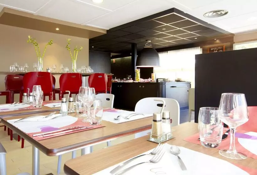 Hotel Kyriad Direct Marseille Ouest  Martigues