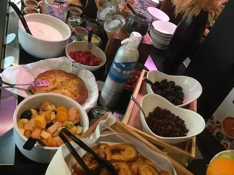 Hotel Kyriad Direct Marseille Ouest  Martigues