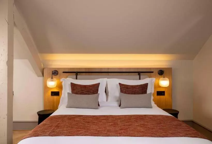 Отель La Diligence