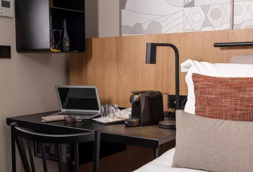 Отель La Diligence