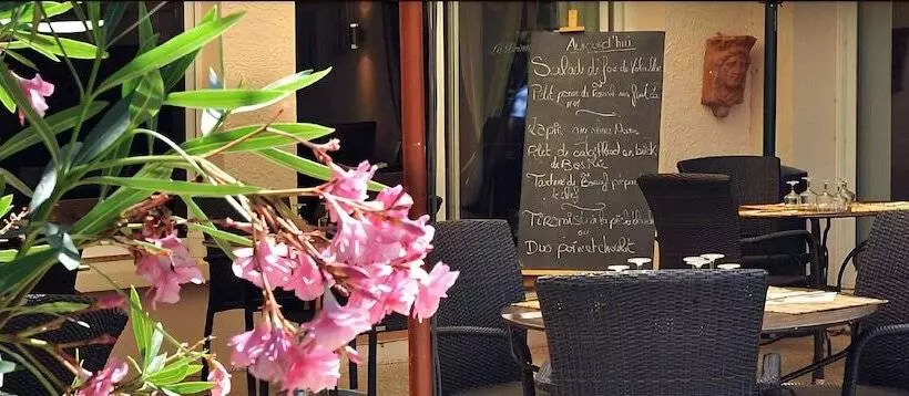 فندق Logis Le Printemps Hôtel Restaurant Montélimar