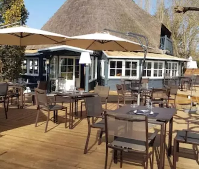 モーテル La Chaumière Du Bois