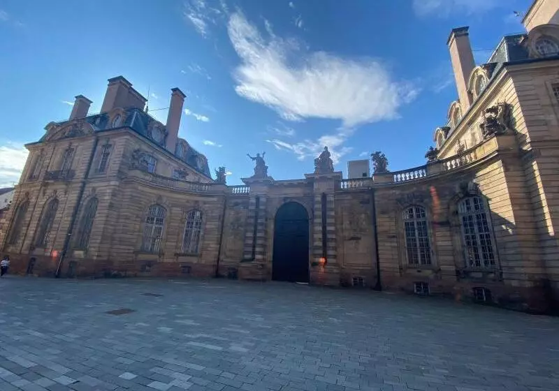 בית מלון כפרי Clapclap Hôtel, Food & Bar