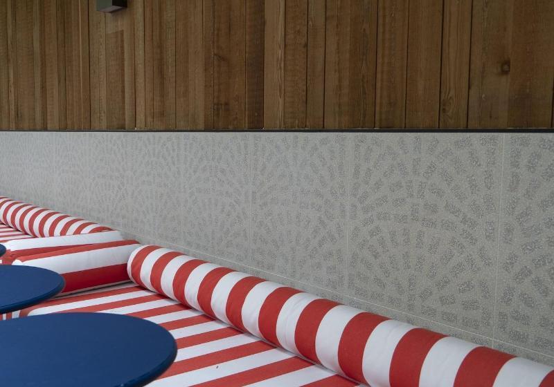 فندق Clapclap Hôtel, Food & Bar