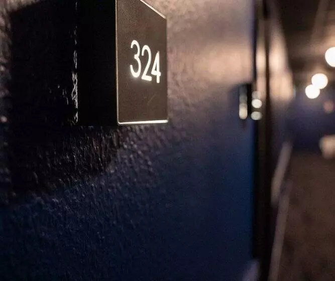 בית מלון כפרי Clapclap Hôtel, Food & Bar