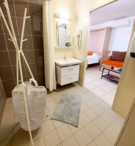 فندق Au Beaujolais Saint Jean