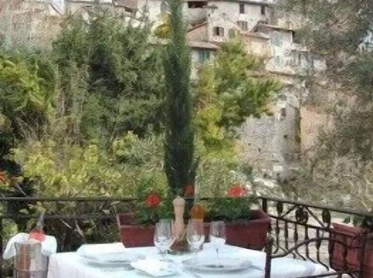 فندق Auberge De La Madone