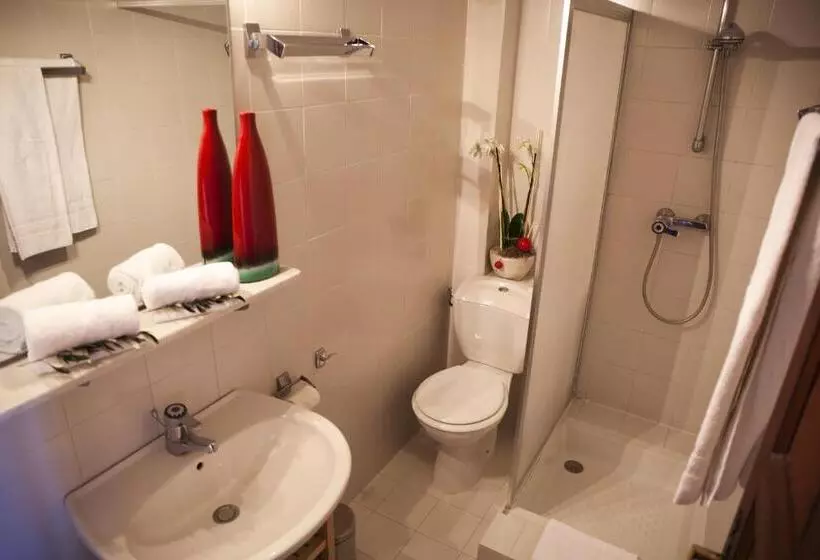 فندق Auberge De La Madone