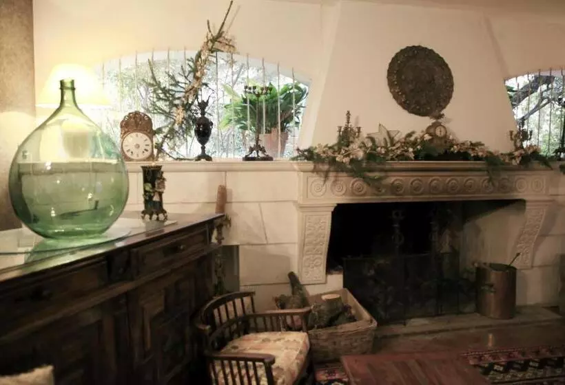 فندق Auberge De La Madone