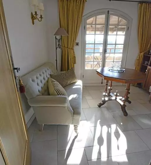 בית מלון כפרי Château Le Cagnard