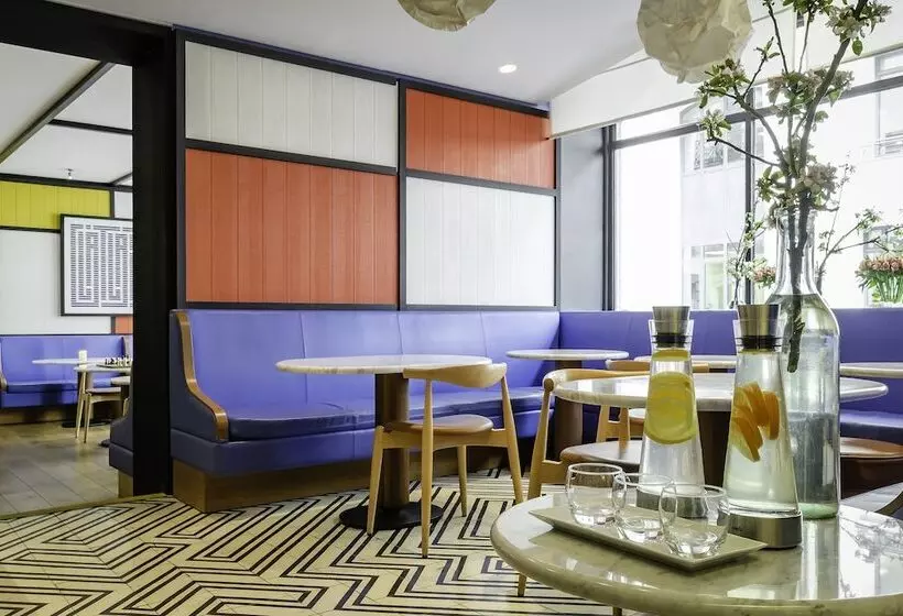 ホテル Du Ministere